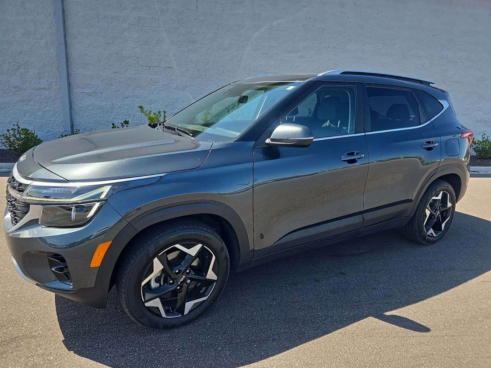 2024 Kia Seltos 2.0 EX AWD's photo