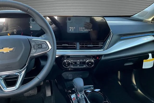 2026 Chevrolet Trax LT - Photo 6