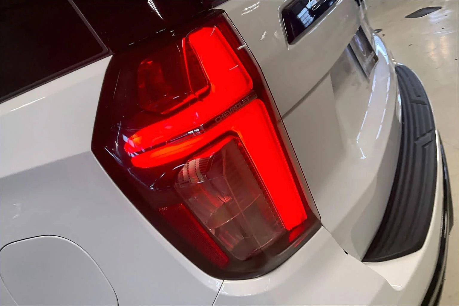 Used 2024 Summit White Chevrolet Z71 image 50