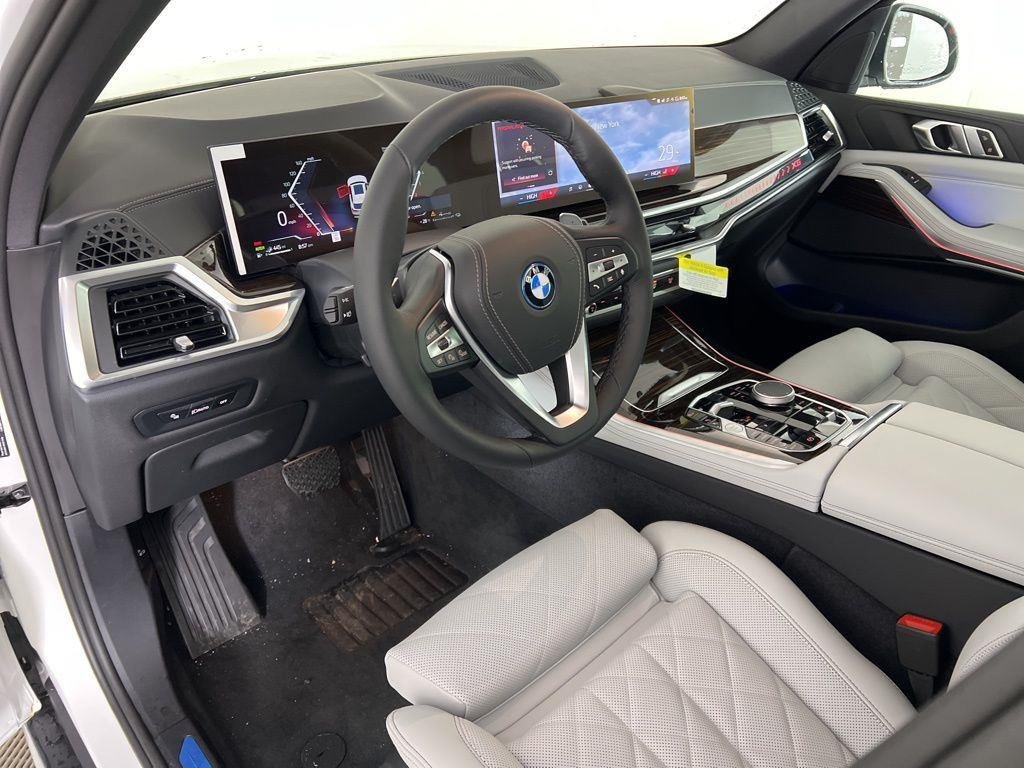 New 2026 Alpine White BMW xDrive50e image 7