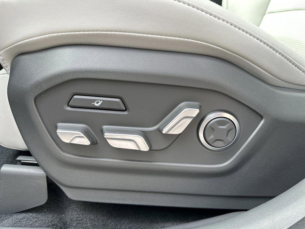 New 2026 Atlantis Blue Hyundai Calligraphy FWD image 10