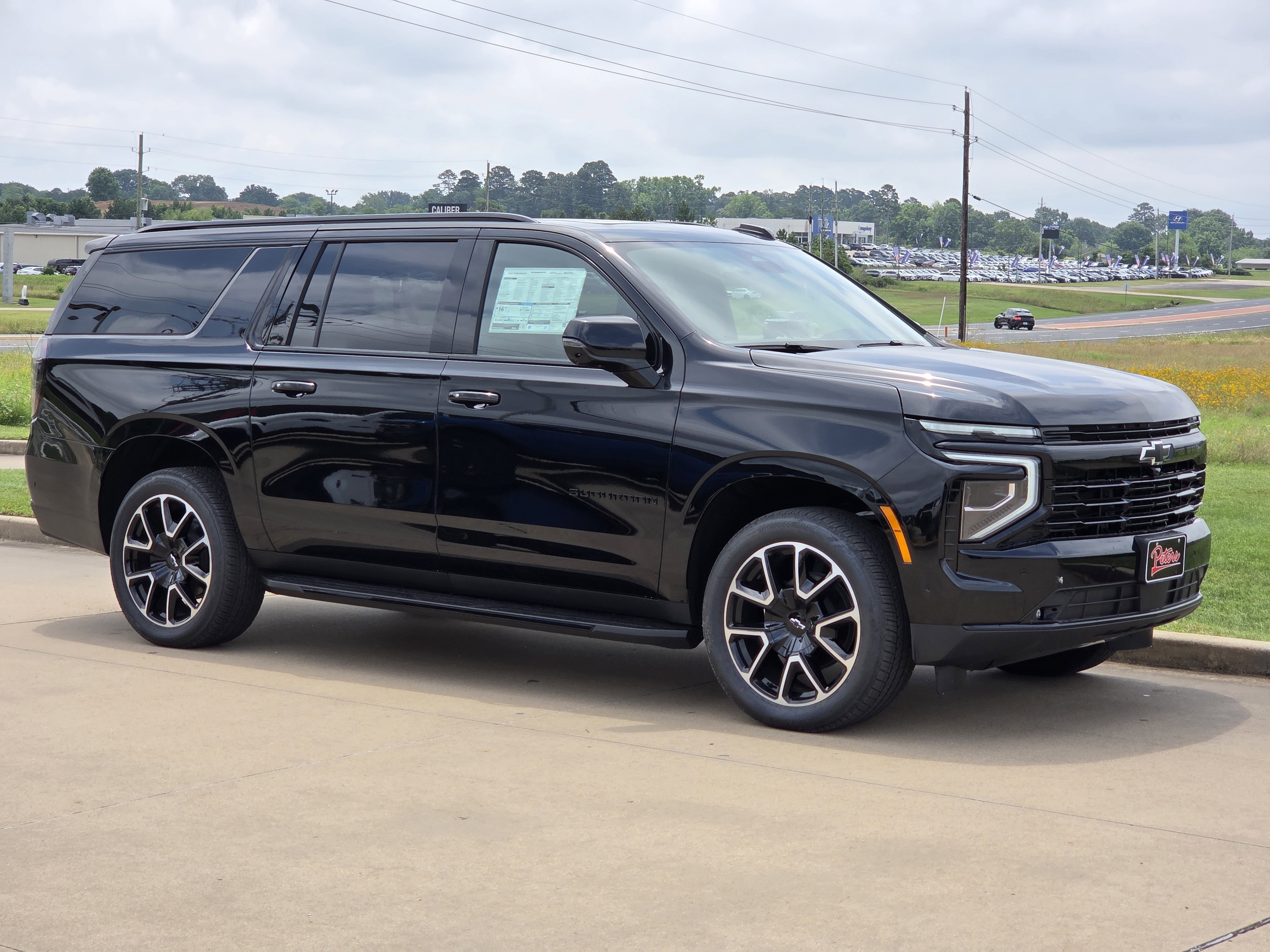 2026 Chevrolet Suburban RST 4WD's photo
