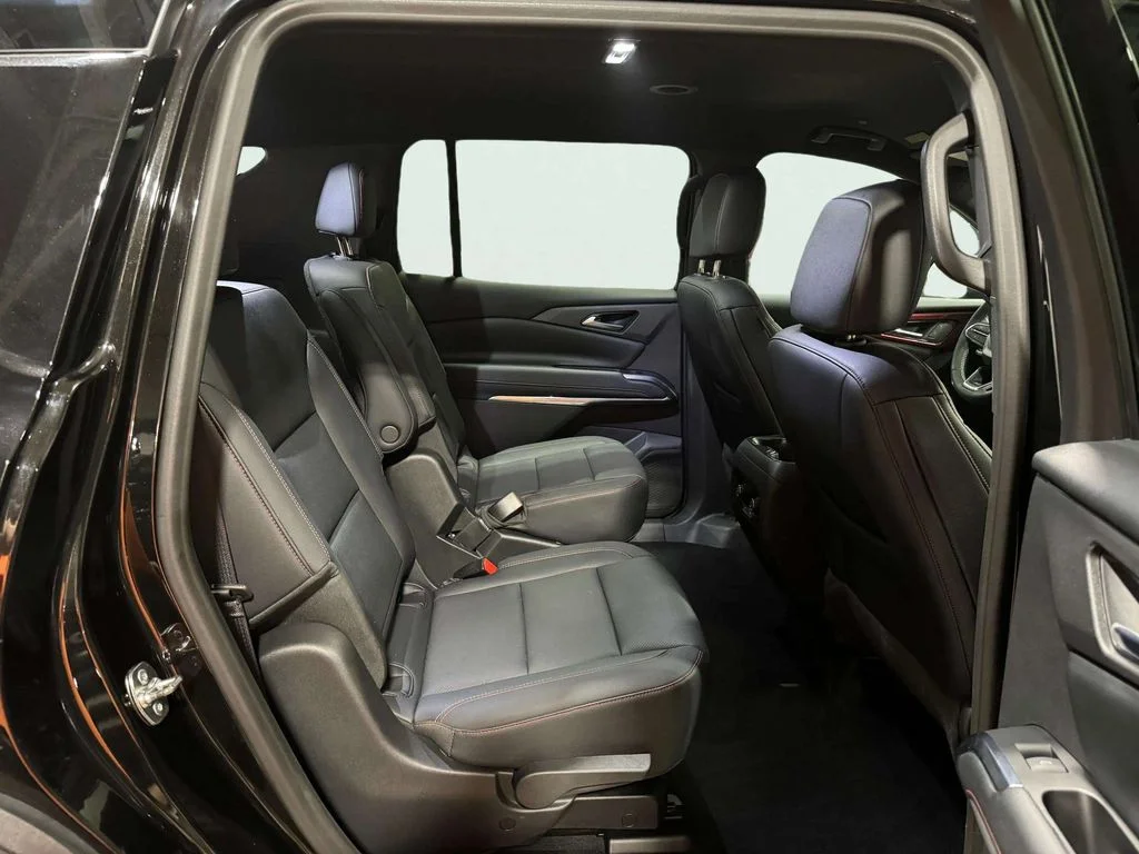 Used 2024 Mosaic Black Metallic Chevrolet Z71 image 25