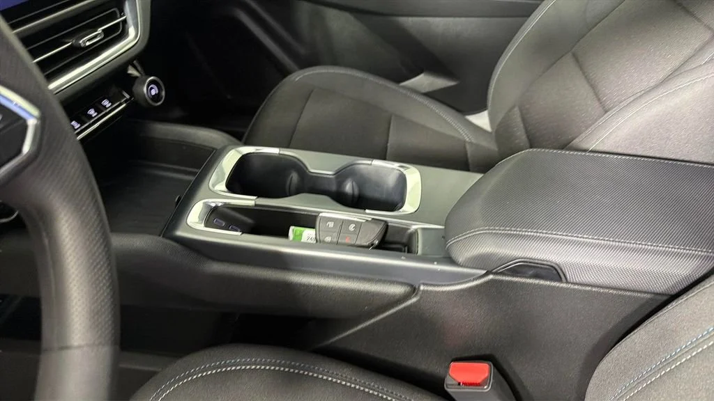Used 2025 Black Chevrolet LT image 23