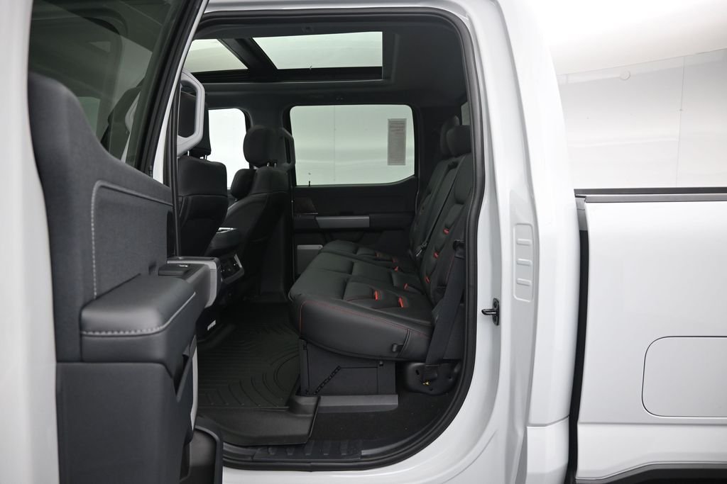 New 2026 Avalanche Ford Lariat image 22