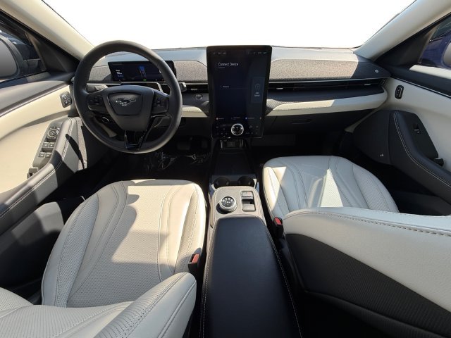 Used 2023 Black Ford Premium image 12