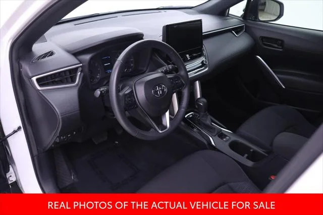 Certified Used 2024 WIND CHILL PEARL Toyota  image 3
