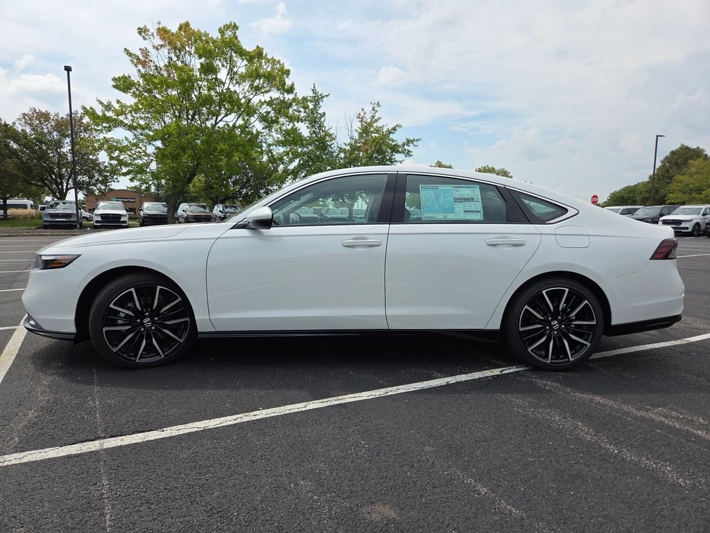 New 2026 Platinum White Pearl Honda Touring image 23