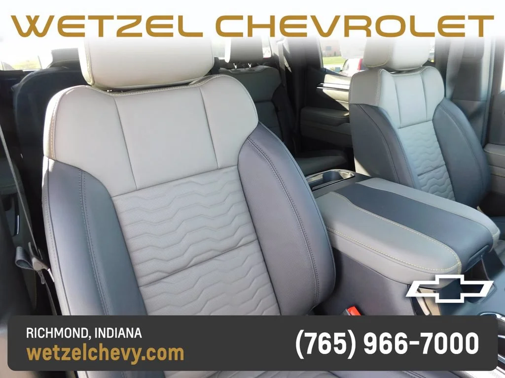 New 2026 Summit White Chevrolet ZR2 image 27