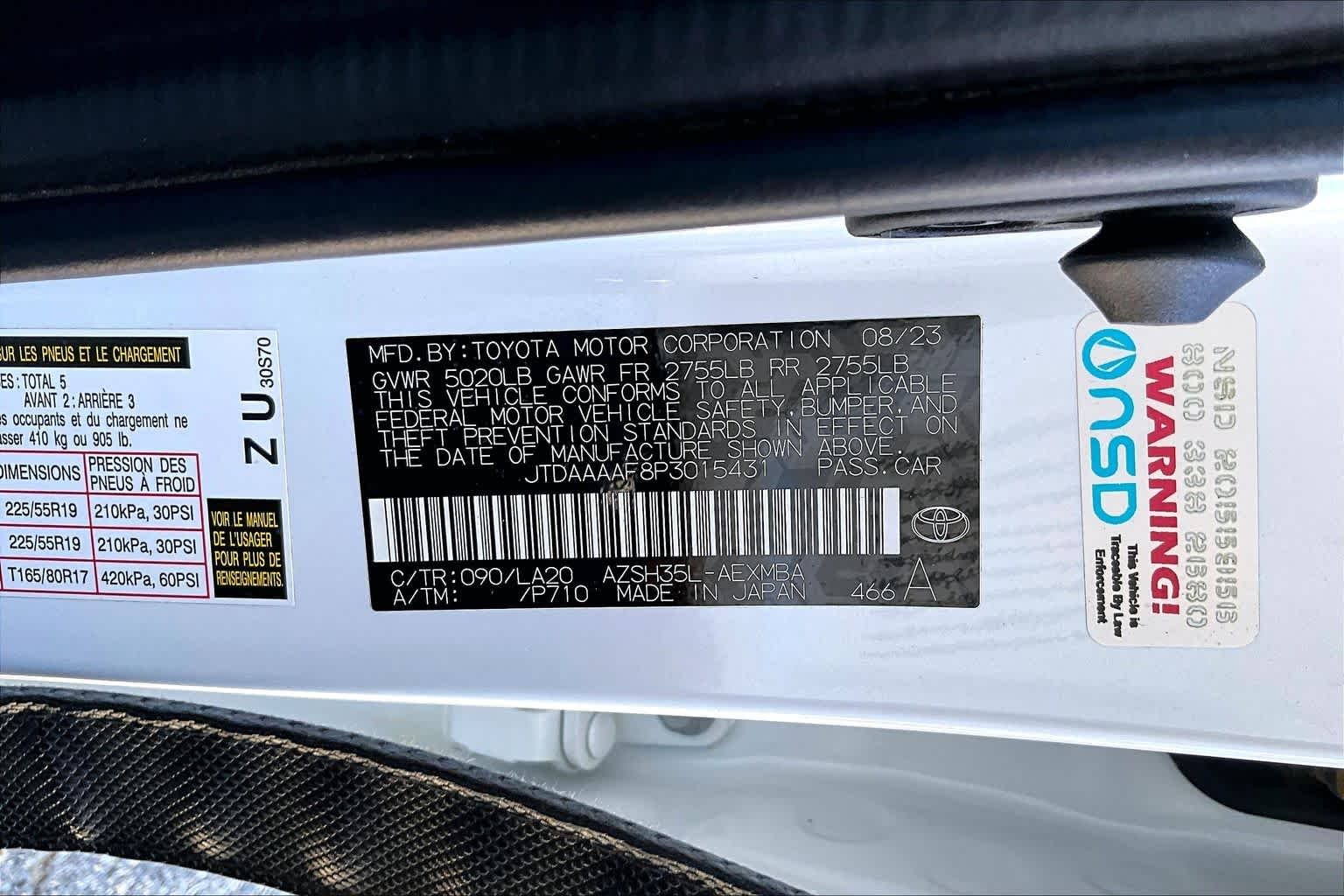 Used 2023 Oxygen White Toyota Limited image 37