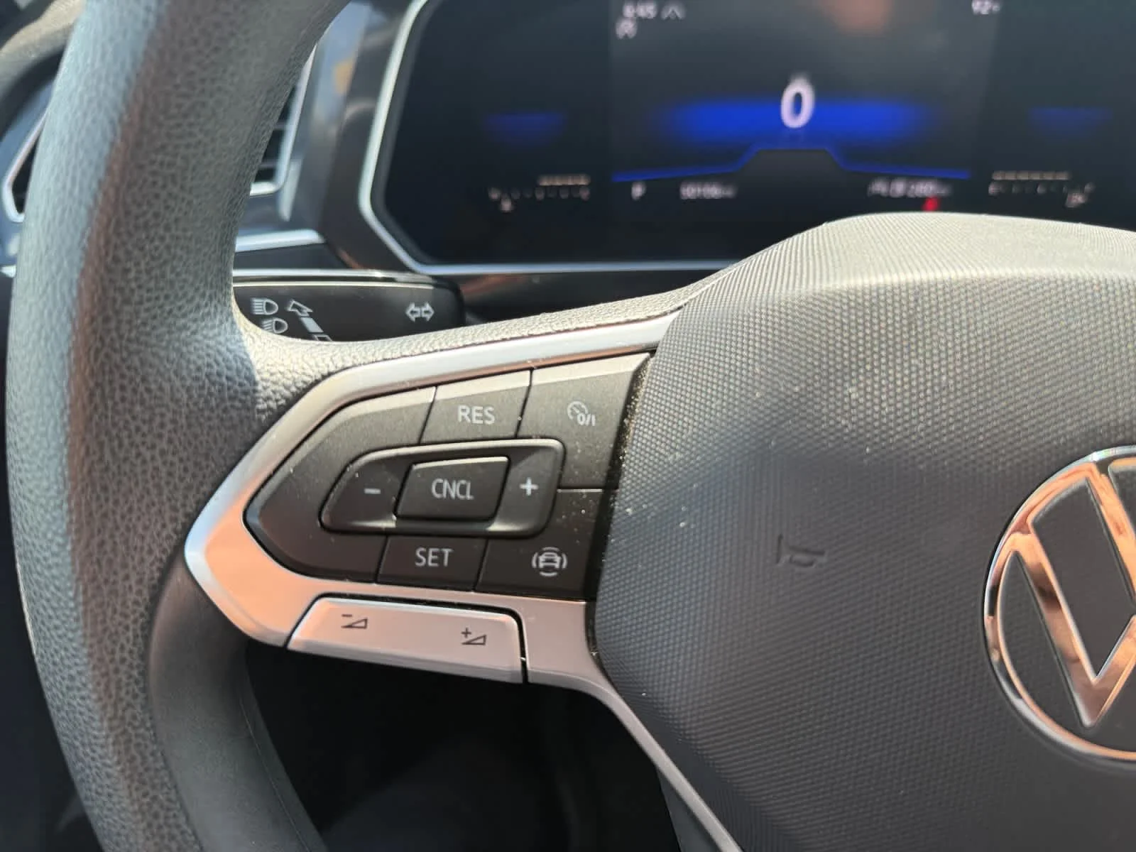 Used 2022 Platinum Gray Metallic Volkswagen S image 20