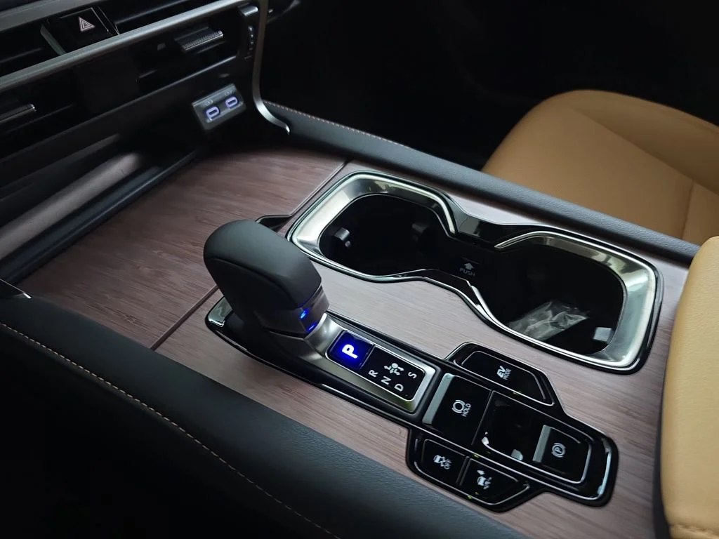 New 2026 Cloudburst Gray Lexus PREMIUM image 24