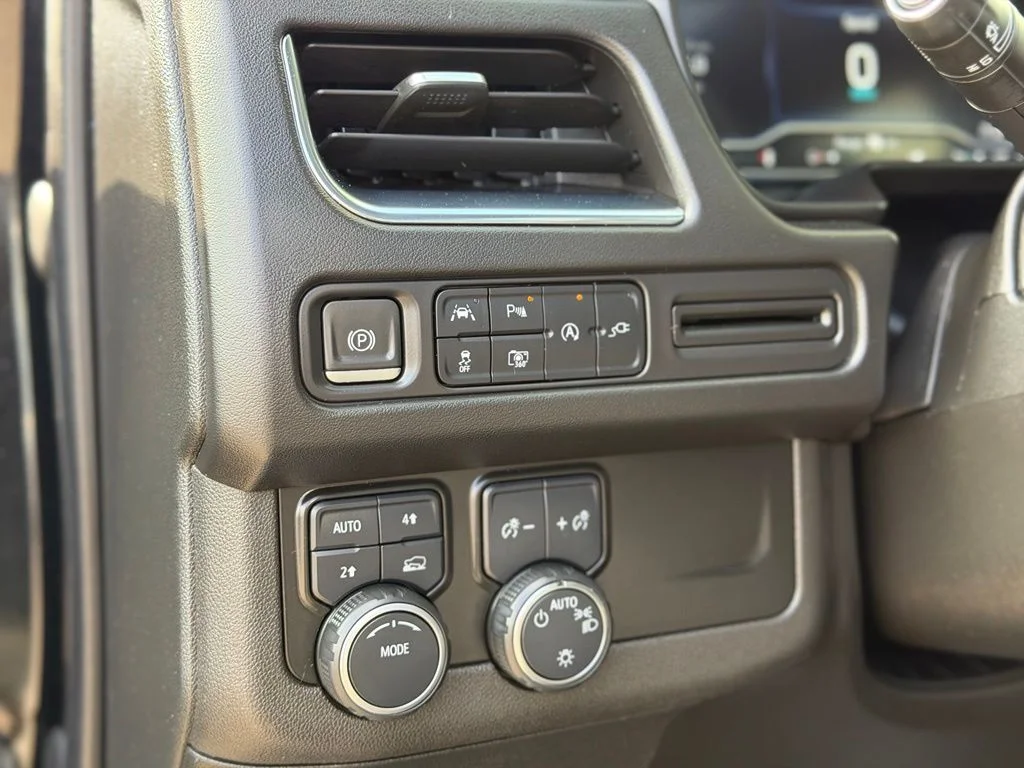 Used 2022 Black Chevrolet RST image 26