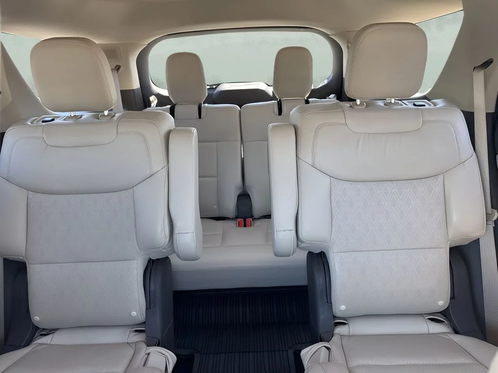 Used 2021 White Ford Platinum image 13