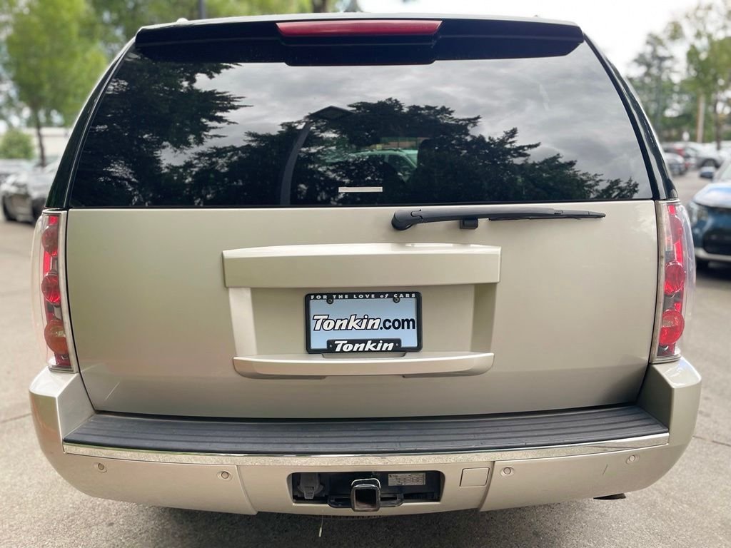 Used 2007 Silver Birch Metallic GMC Denali image 3