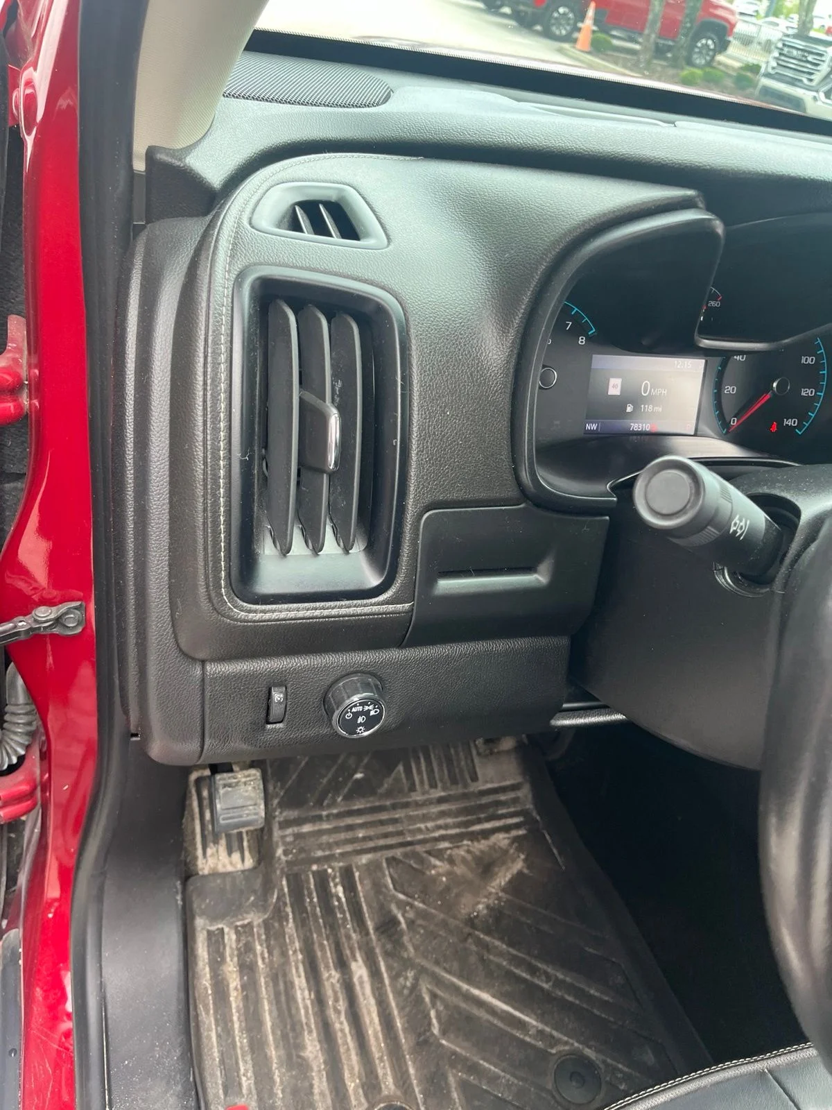 Used 2019 Red GMC Denali image 12