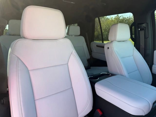 2025 Chevrolet Tahoe Premier - Photo 9