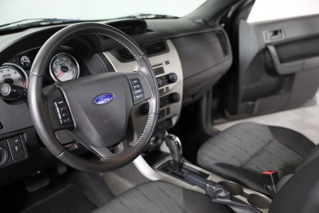 2010 Ford Focus SE - Photo 8
