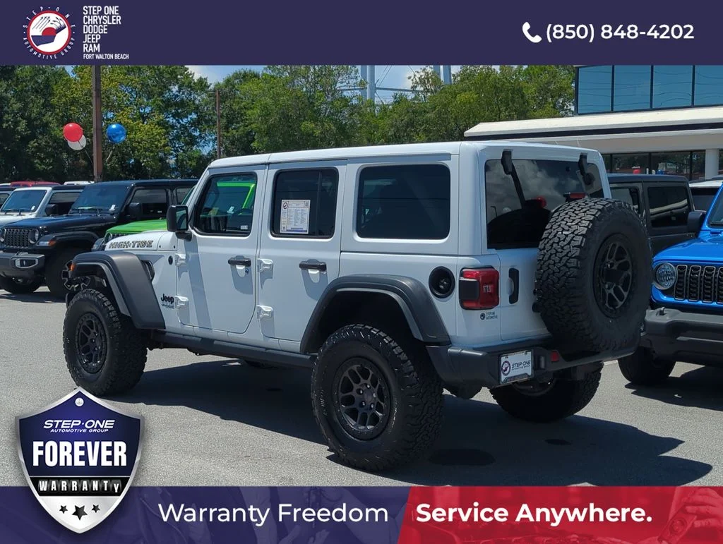 Certified Used 2022 White Jeep Unlimited High Tide image 4