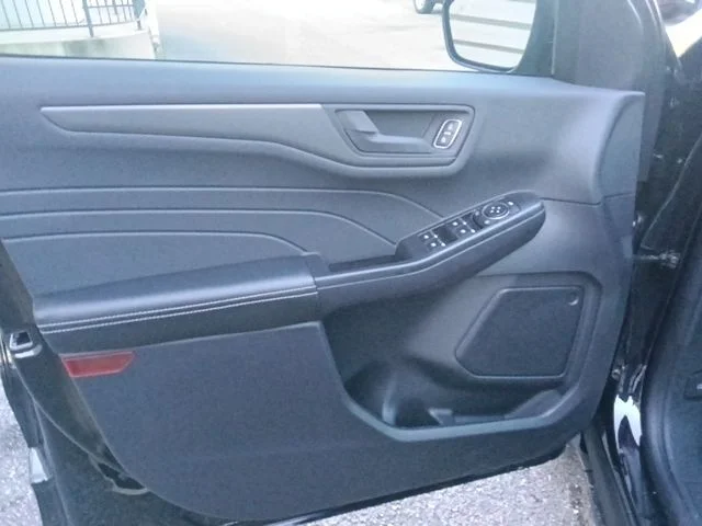 New 2026 Agate Black Metallic Ford Active® image 11
