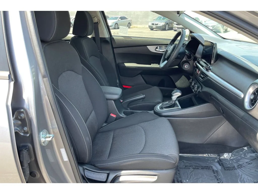 Used 2023 Steel Gray Kia LXS image 18