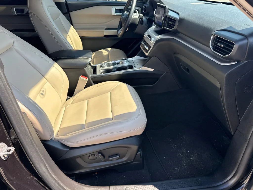 2023 Ford Explorer XLT - Photo 13