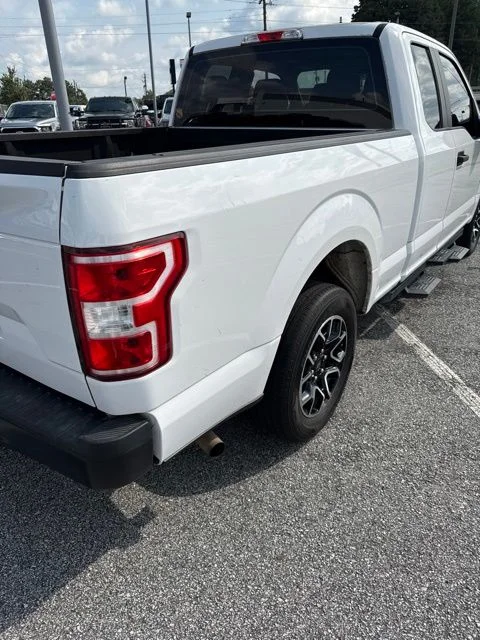 Used 2019 White Ford XL image 5