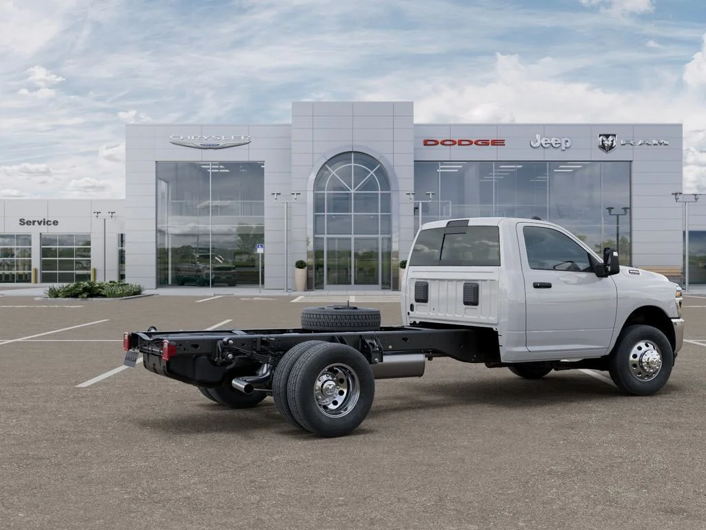 New 2026 Bright White Clear-Coat Exterior Paint RAM Tradesman image 4
