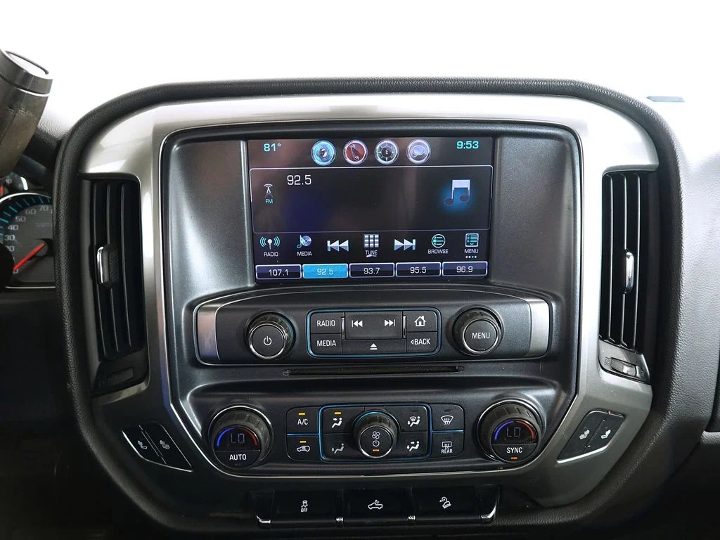 Used 2018 Red Chevrolet LT image 21