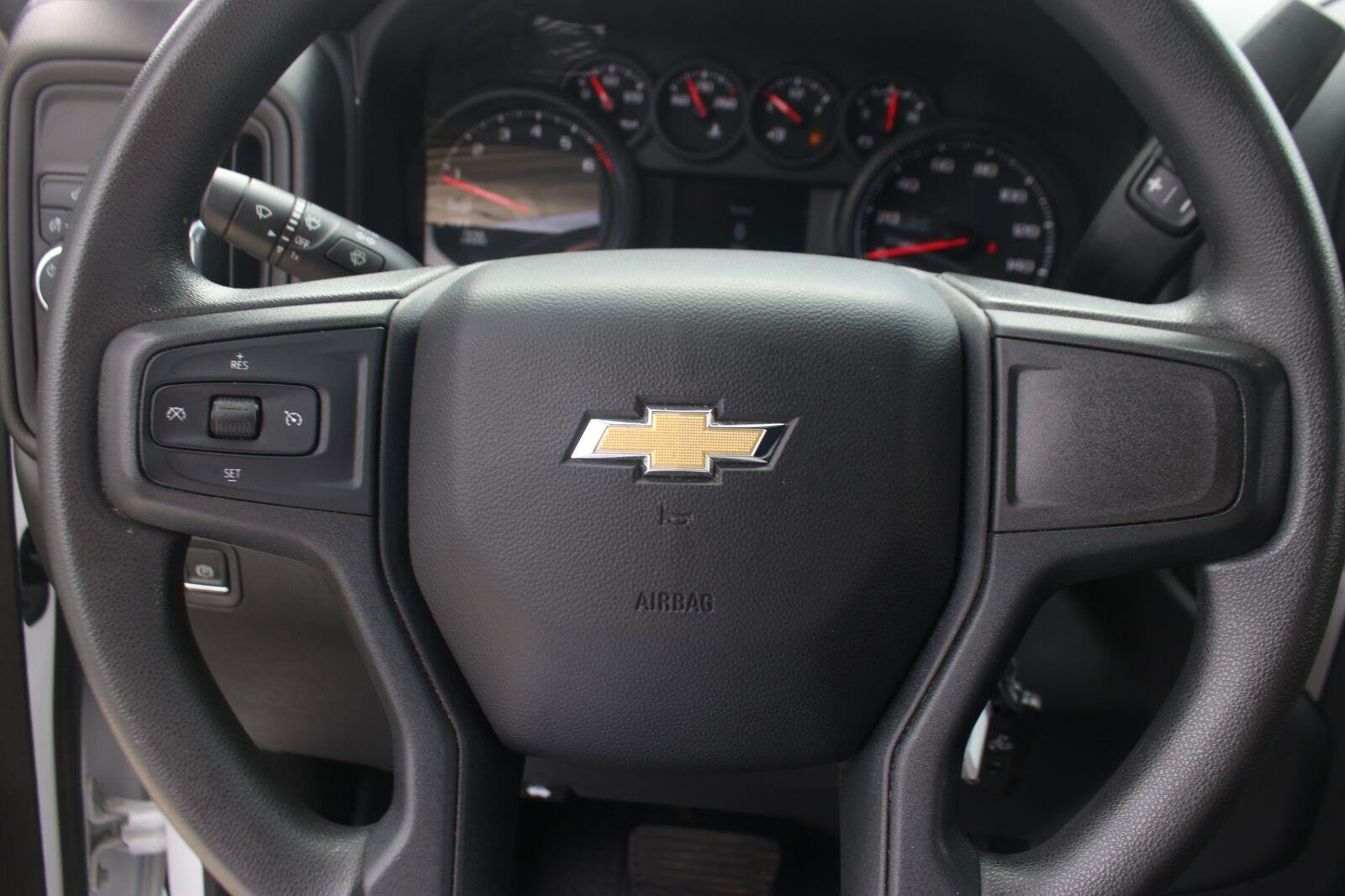 Used 2022 Summit White Chevrolet Custom image 19