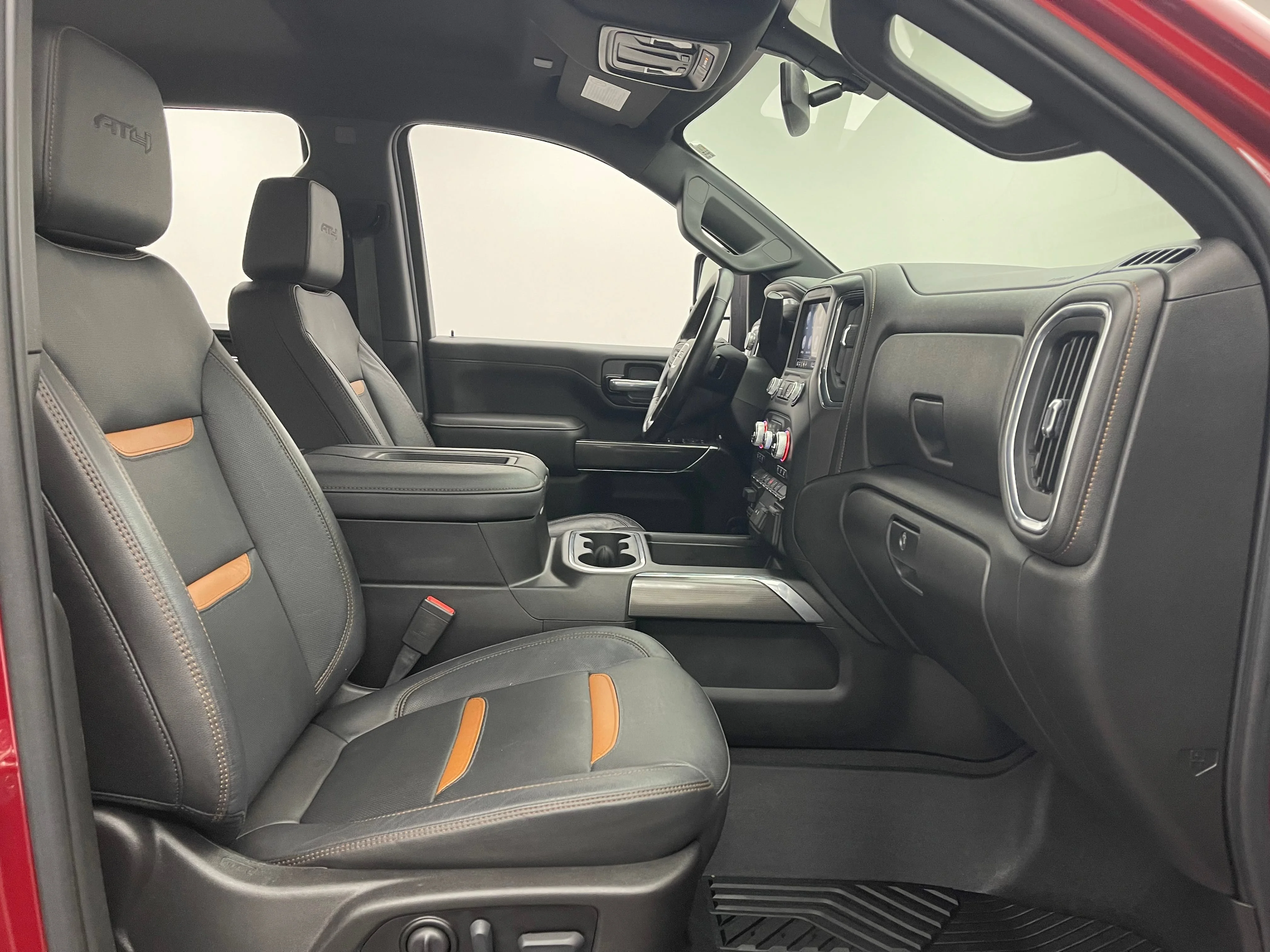 Used 2022 Cayenne Red Tintcoat GMC AT4 image 33