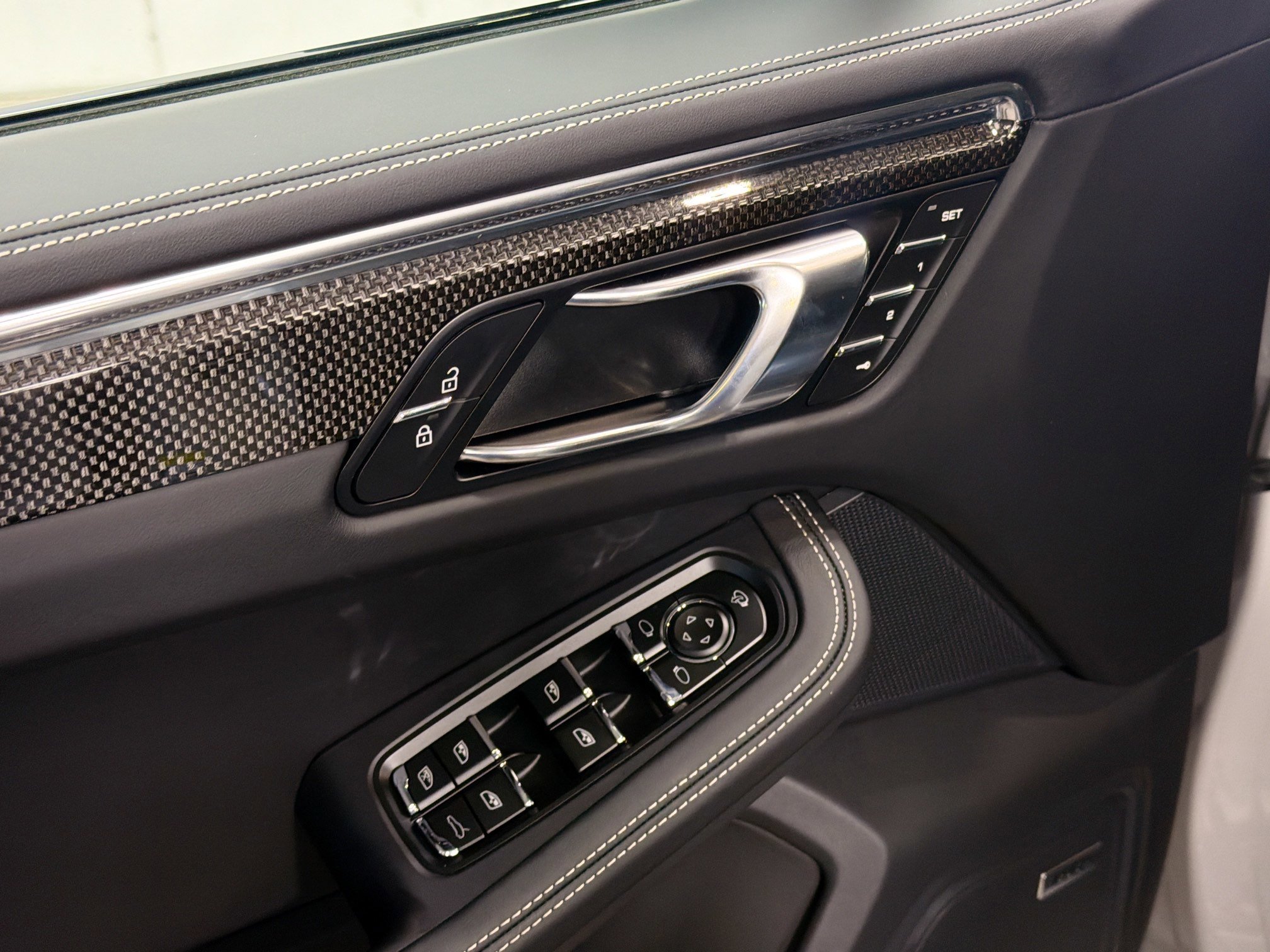 2026 Porsche Macan GTS - Photo 23