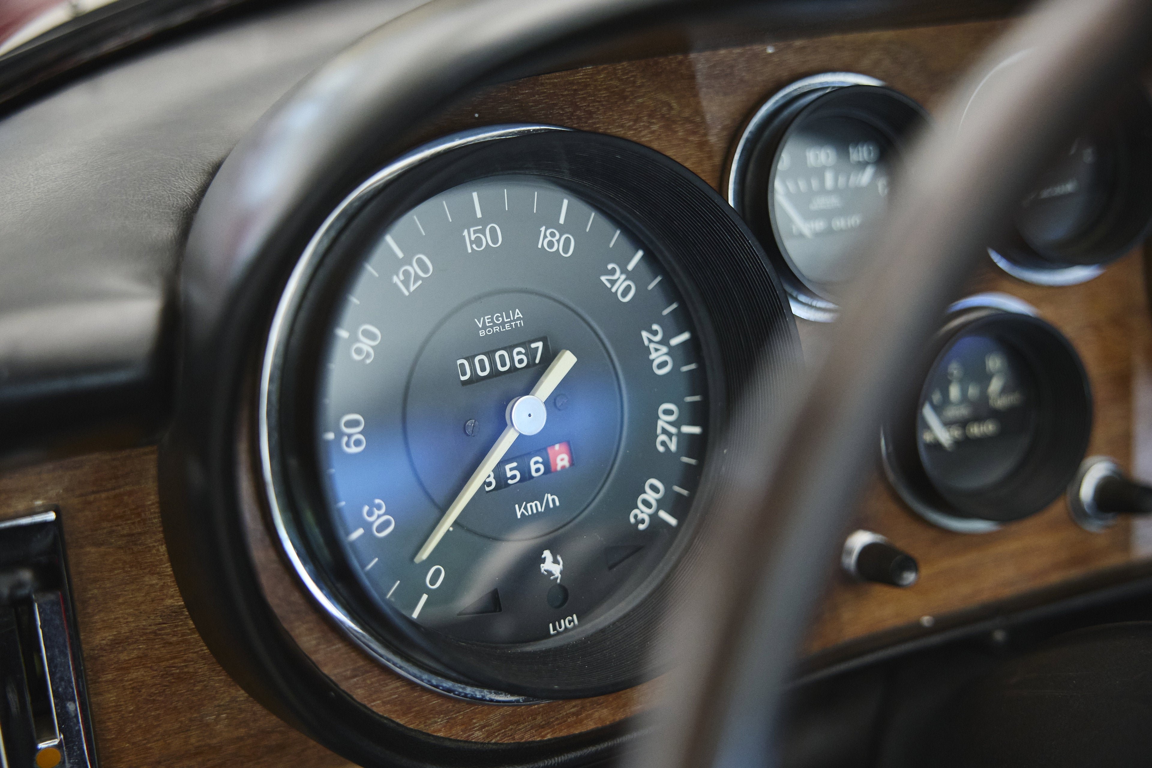 Used 1967 Rosso Ferrari  image 25