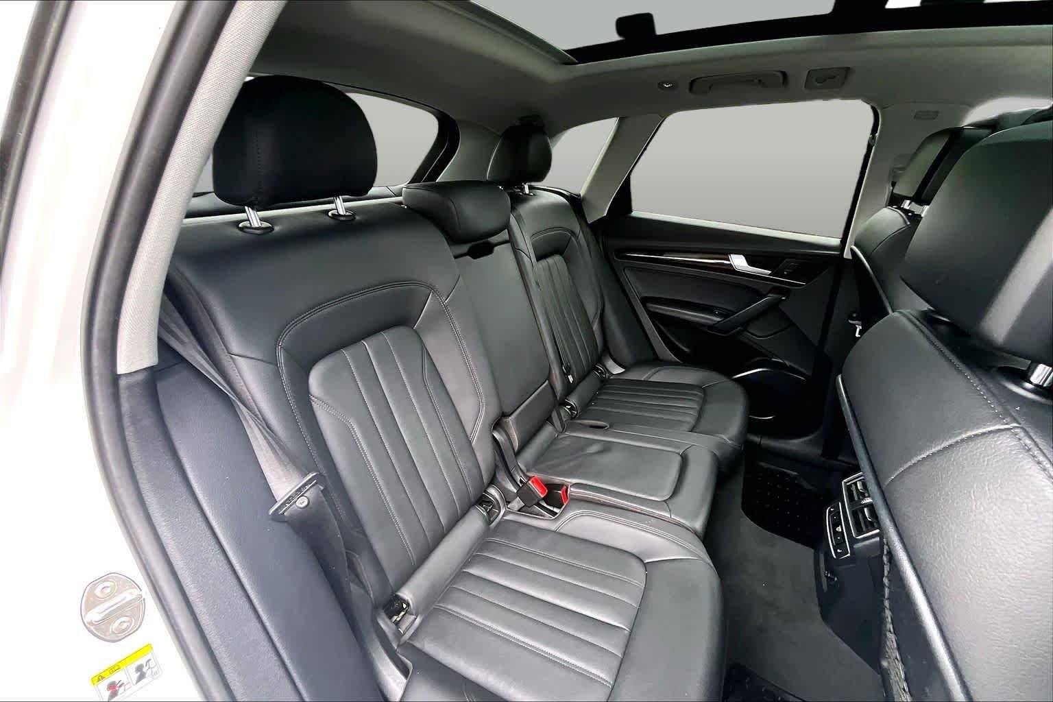 Used 2019 Ibis White Audi Premium Plus image 19