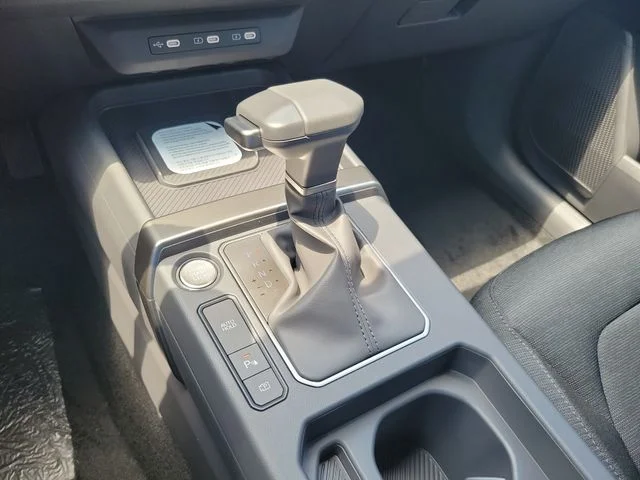New 2027 Snow White Pearl Kia S image 24