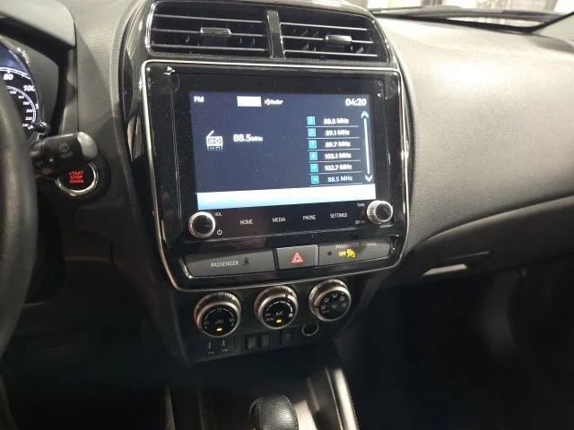 Used 2024  Mitsubishi 2.0 SE image 14
