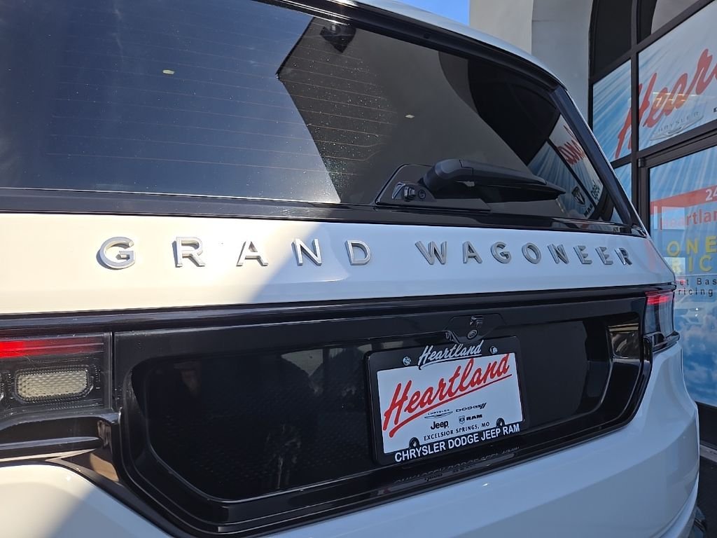 Used 2024 White/off-white Jeep Series II image 21