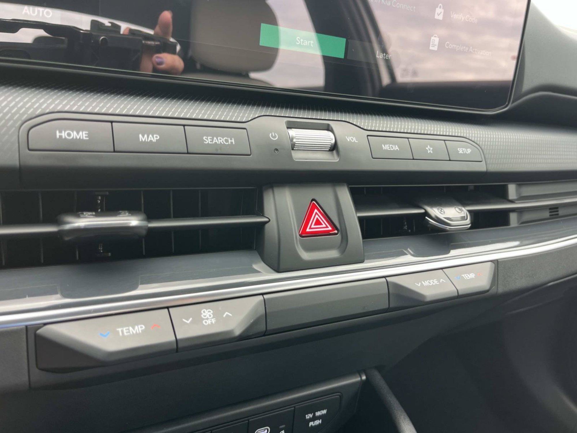 New 2026 Snow White Pearl Kia GT-Line image 30