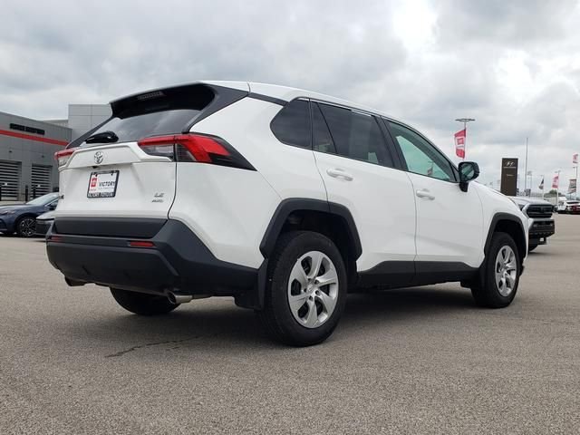 Used 2023 White Toyota LE image 5
