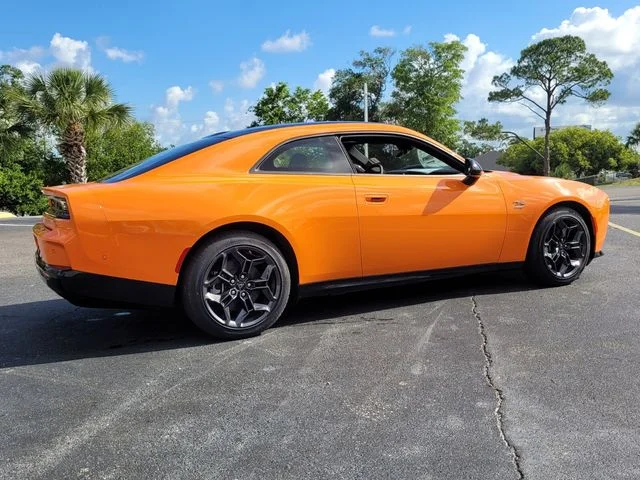 2025 Dodge Charger Daytona R/T - Photo 7
