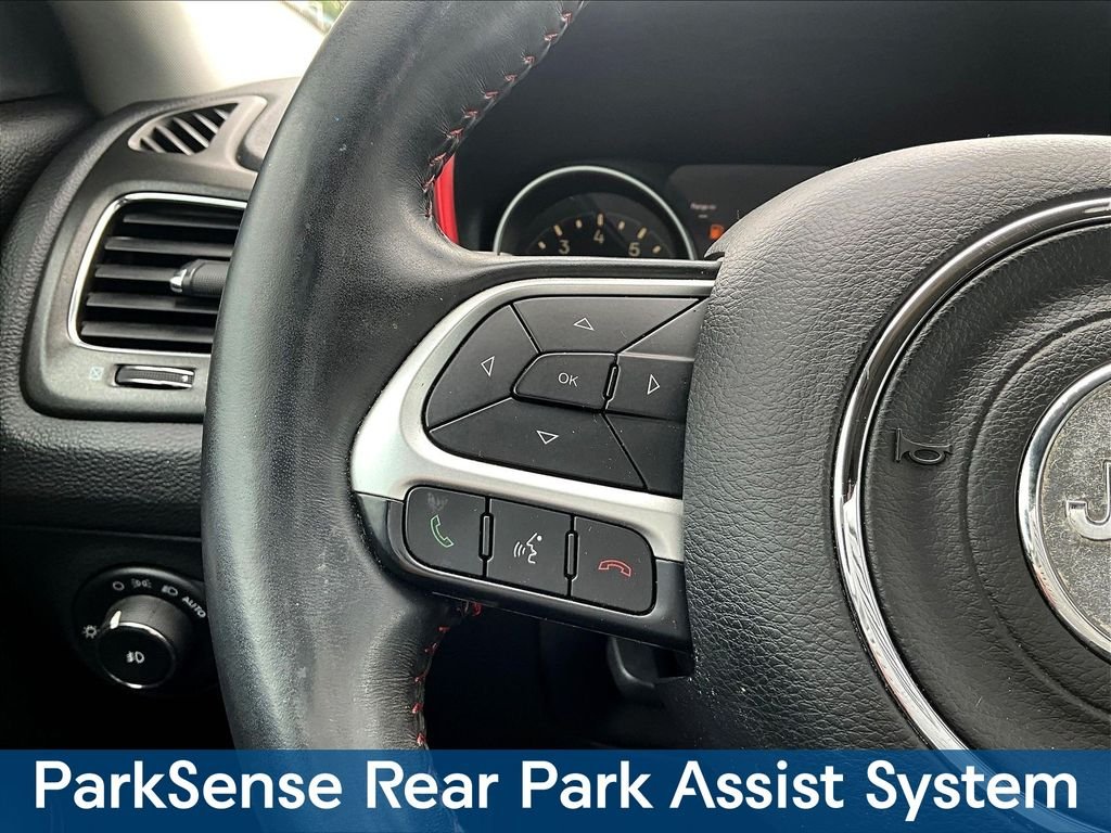 Used 2018 White Jeep Trailhawk image 15