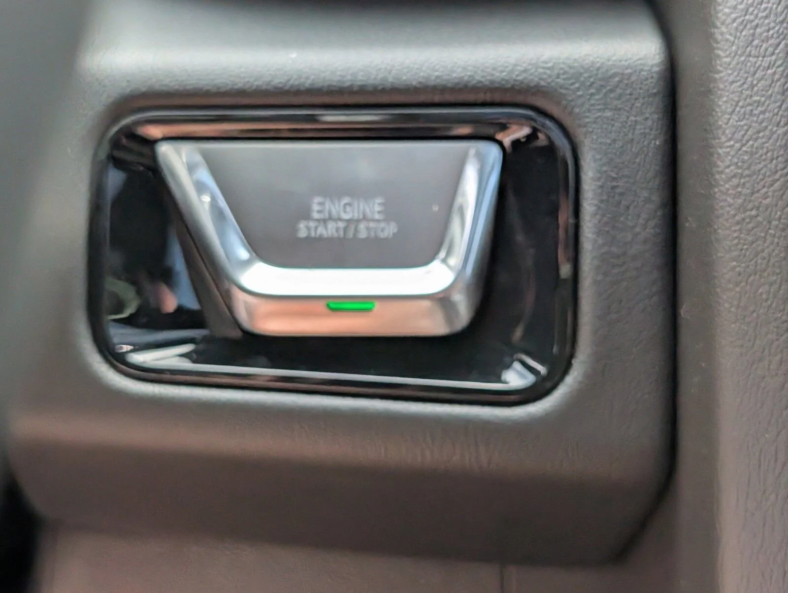 2026 GMC Yukon Denali - Photo 6