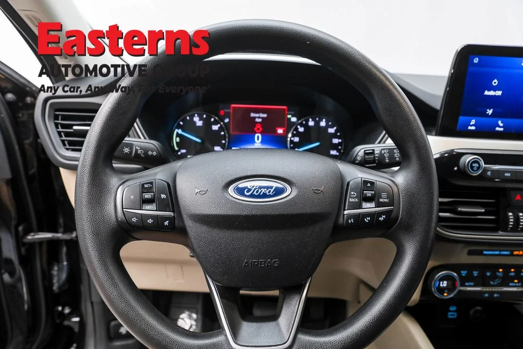 Used 2021 Black Ford SE image 10