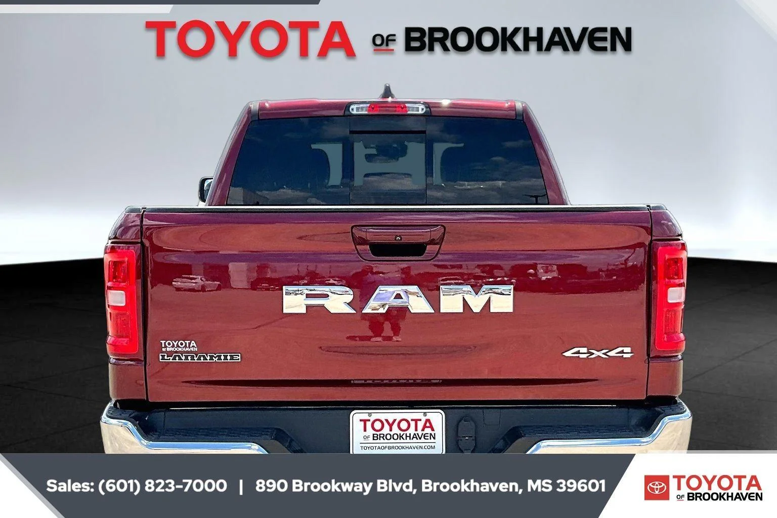 Used 2025 Delmonico Red Pearlcoat Ram Laramie image 4