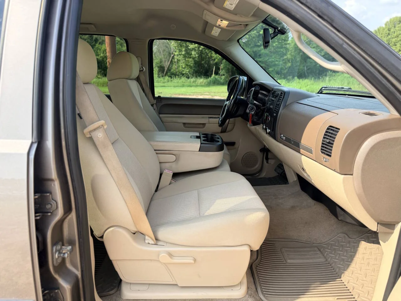 Used 2012 Pewter Chevrolet LT 4x2 4dr Crew Cab 5.8 ft. SB image 21