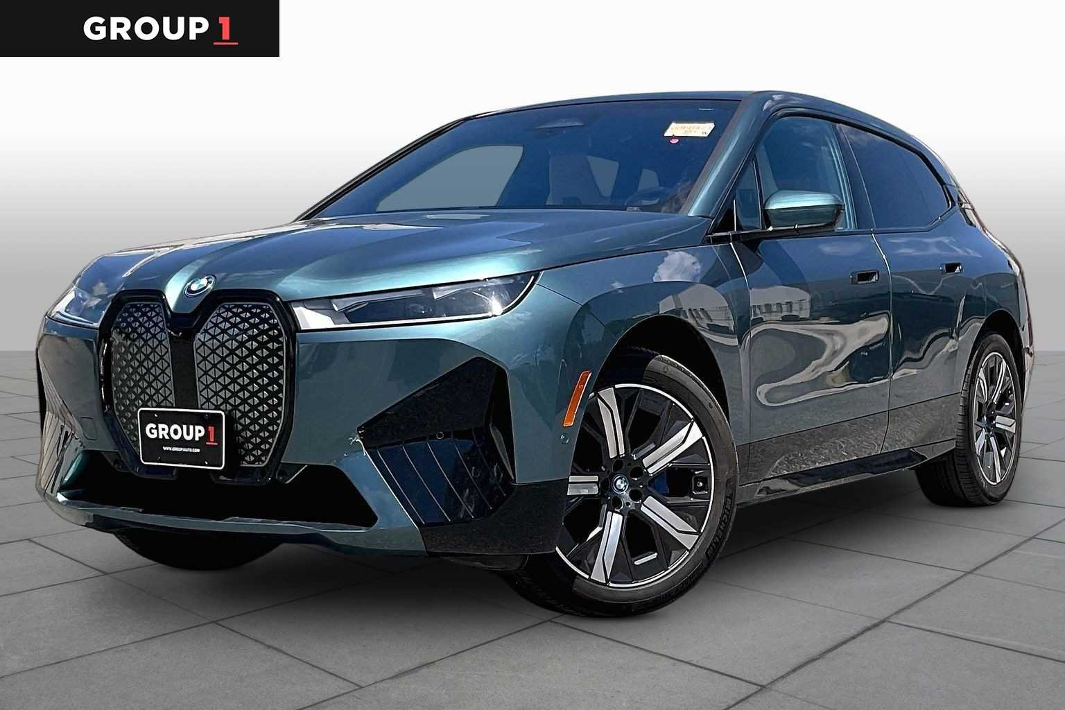 2023 BMW iX xDrive50's photo