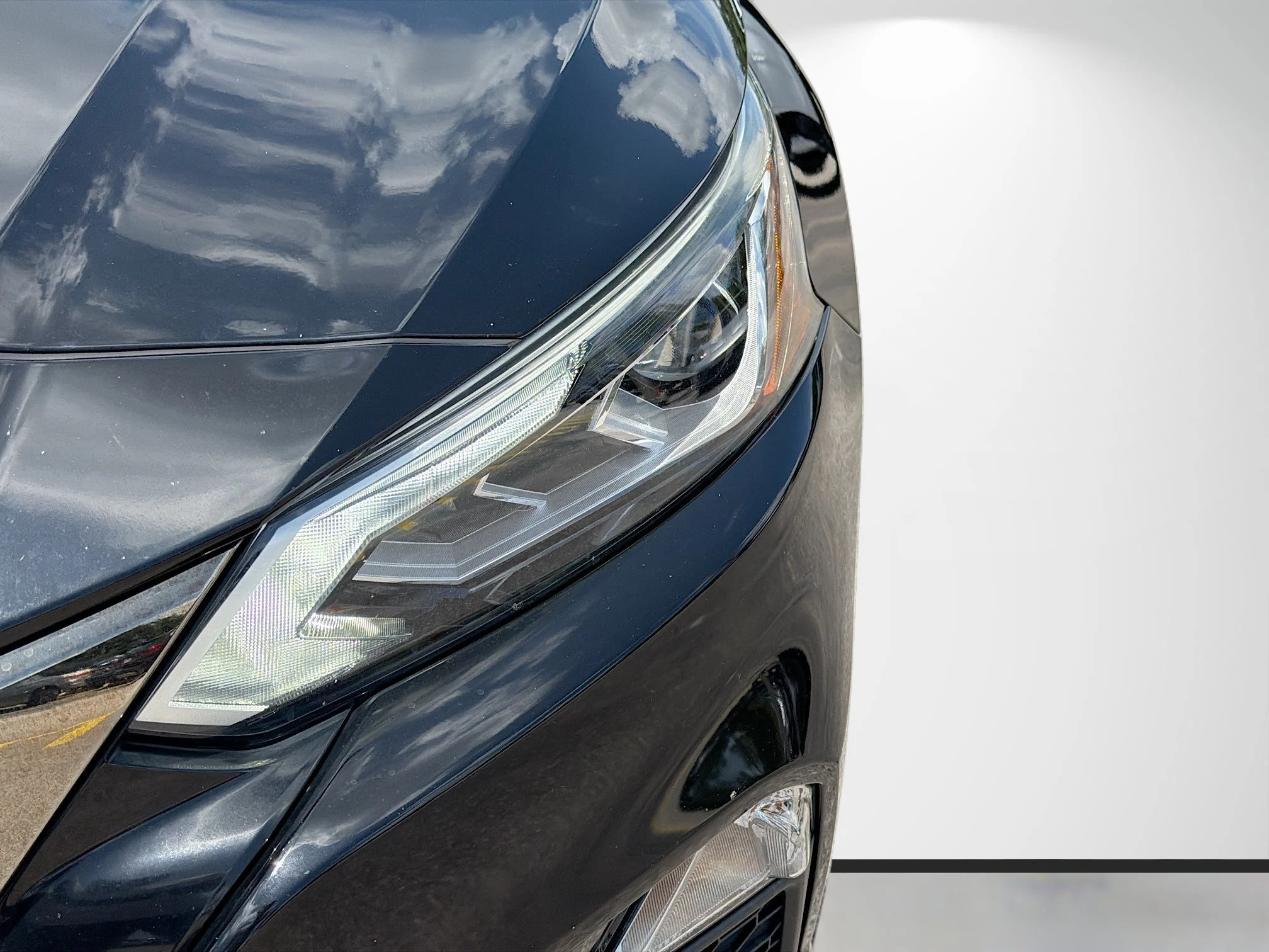 Used 2020 Super Black Nissan 2.5 SR image 9
