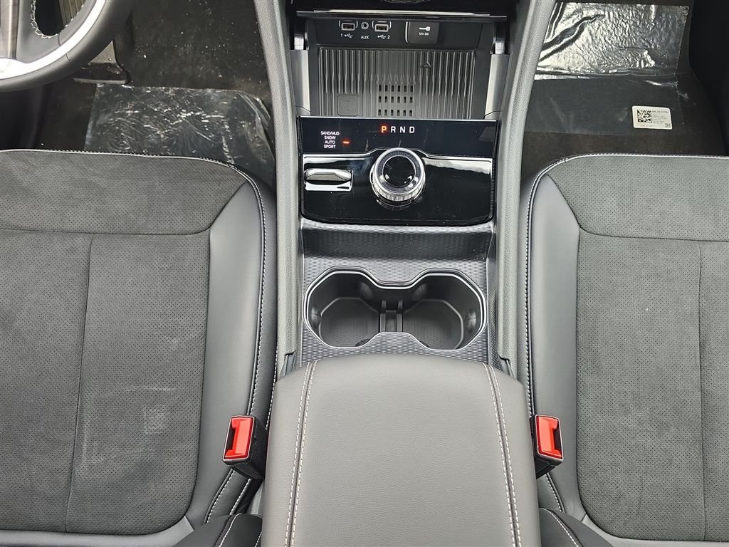 New 2026 Baltic Gray Metallic Clear-Coat Exterior Paint Jeep Altitude image 15