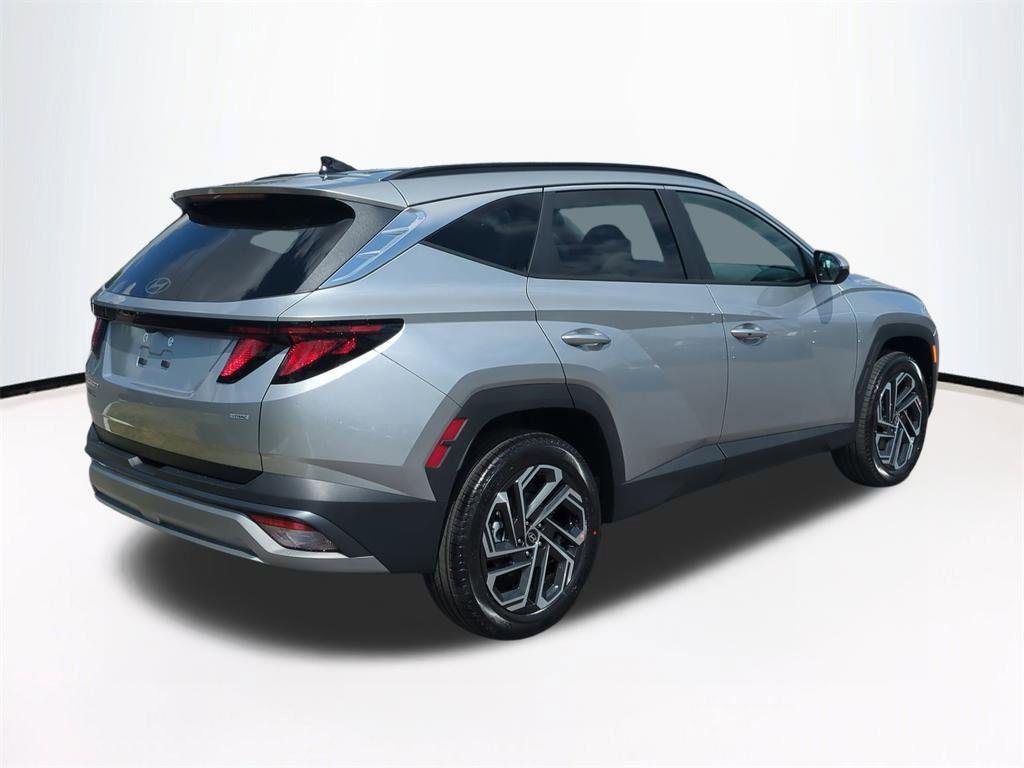 New 2026 Silver Hyundai SEL AWD image 5