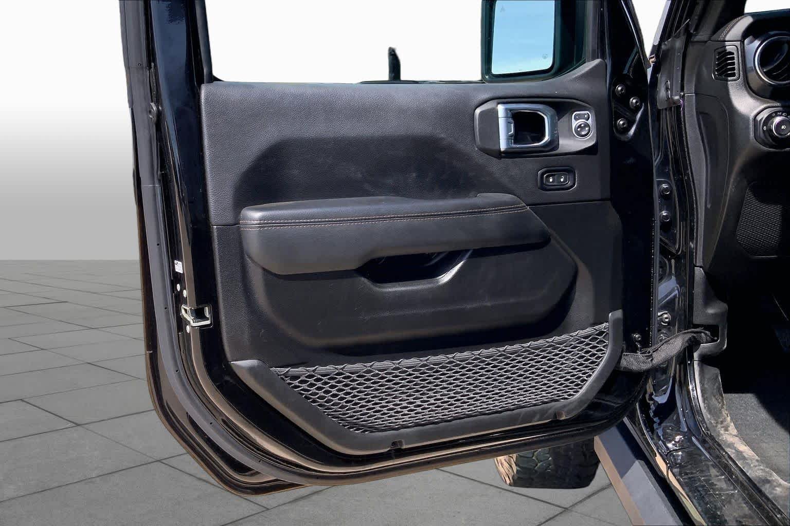 Certified Used 2023 Black Clearcoat Jeep Rubicon 392 image 31
